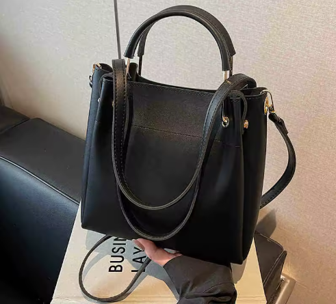 Chic Versatile Women's Crossbody Bags
