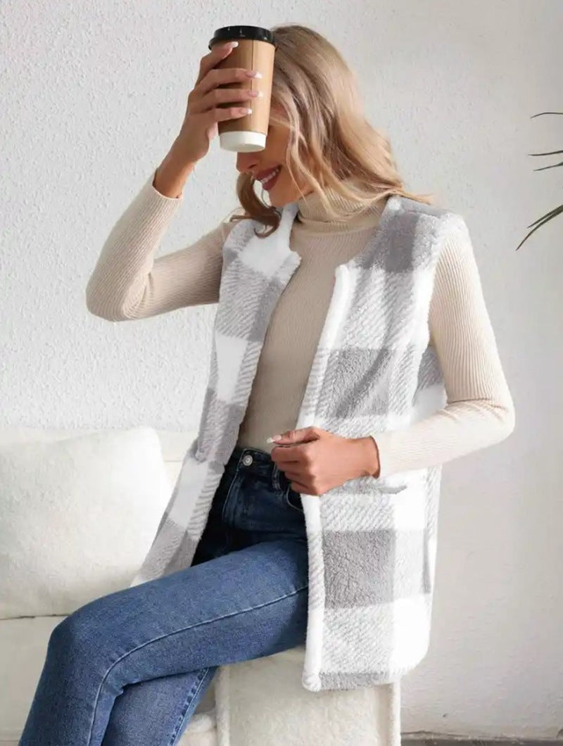 Chic Plaid Teddy Fleece Women's Vest - Cozy & Stylish